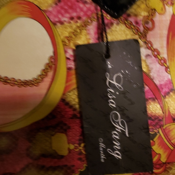 Handbag - Picture 2 of 8